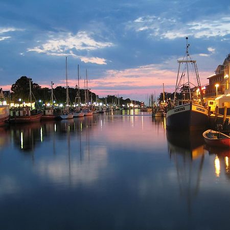 Ferienhaus Matrose Rostock Ngoại thất bức ảnh